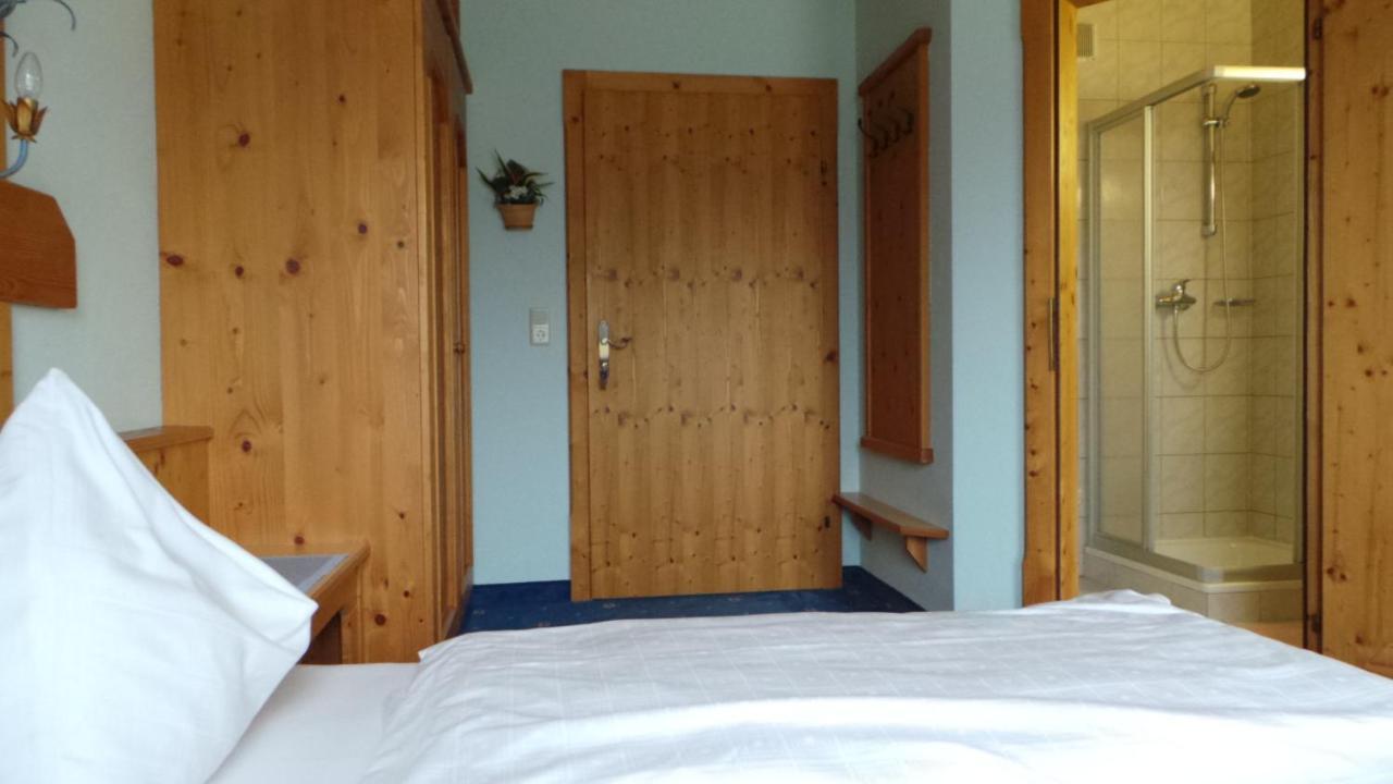 لوتاش Hotel Zum Hirschen المظهر الخارجي الصورة