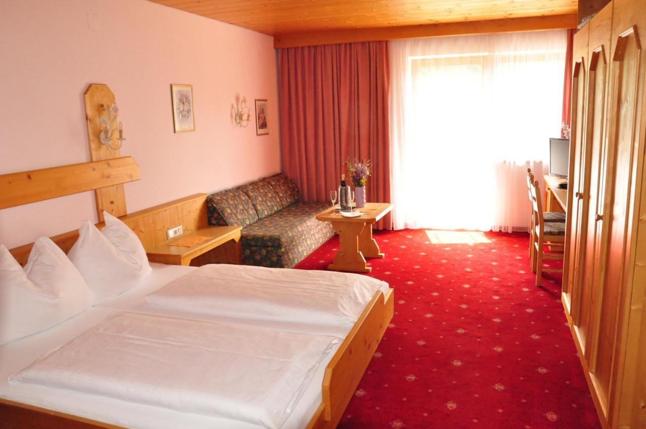 لوتاش Hotel Zum Hirschen الغرفة الصورة