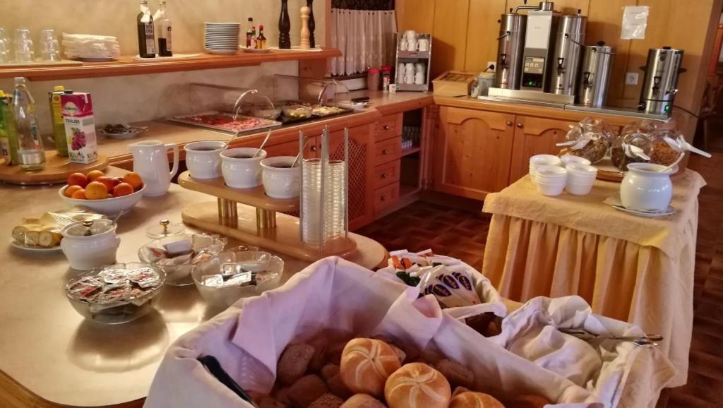 لوتاش Hotel Zum Hirschen المظهر الخارجي الصورة